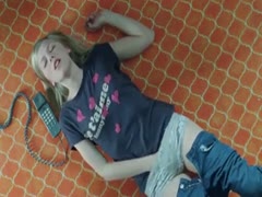 Teen wife masturbates on a hidden cam as her dog is watching suprisingly